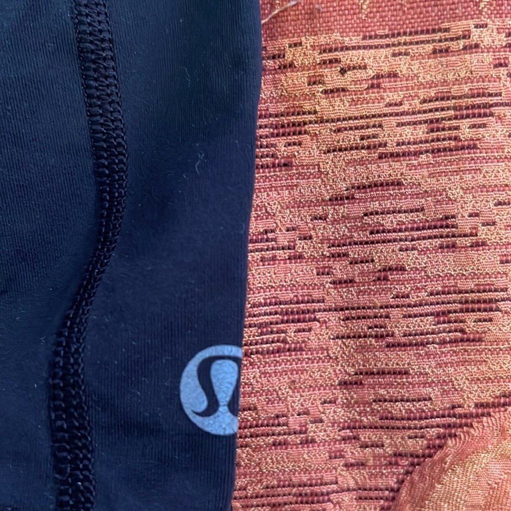 Lululemon tights - Picture 3 of 5
